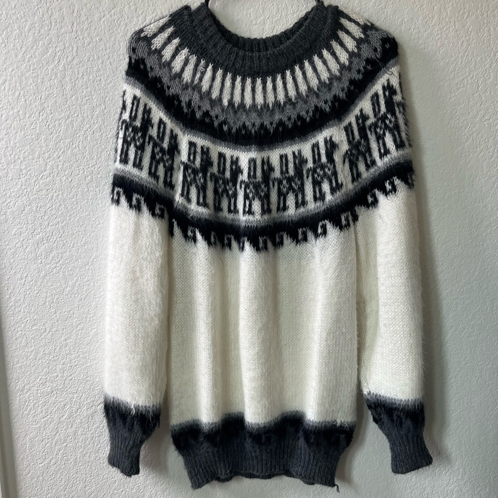 Alpaca wool sweater